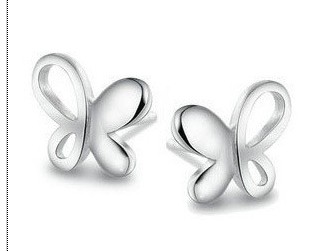 Fashionable silver earring